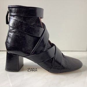 Zara black faux patent leather booties size 9